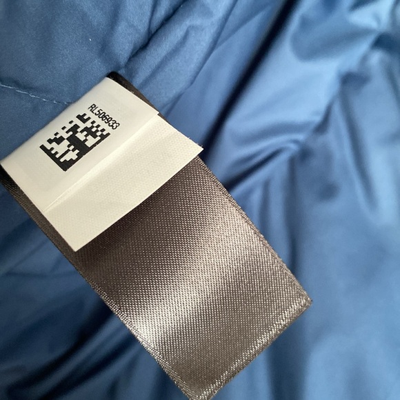 The North Face Vest! - Picture 6 of 8